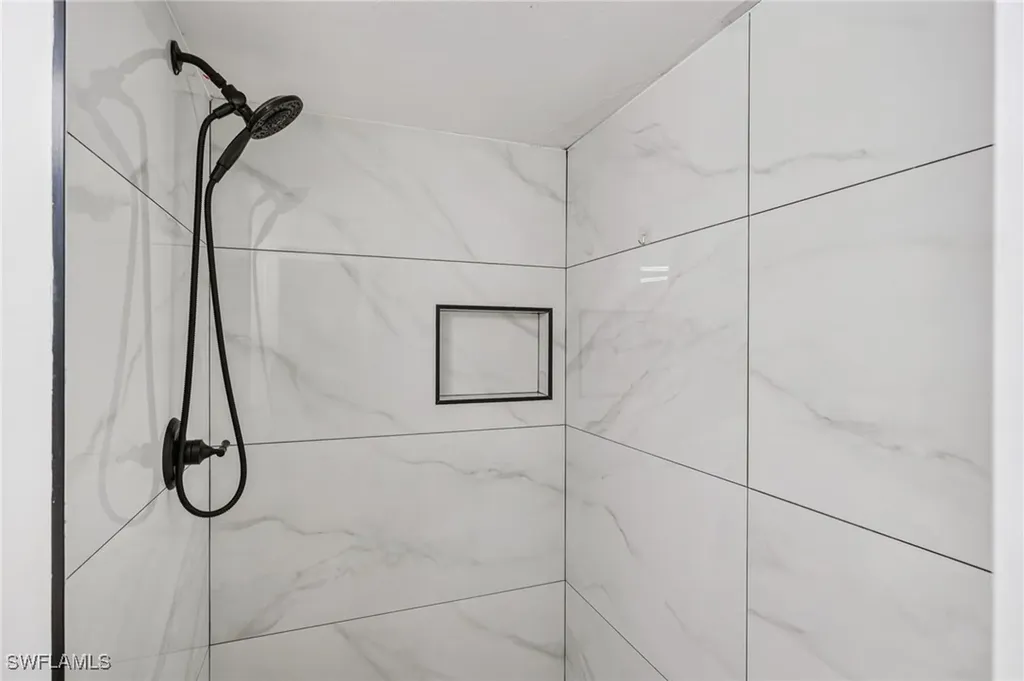 499 Forest Lakes Boulevard Naples FL 34105