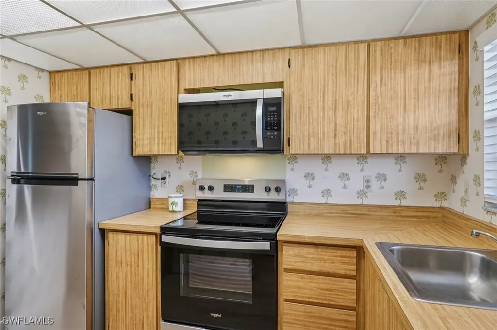 499 Forest Lakes Boulevard Naples FL 34105