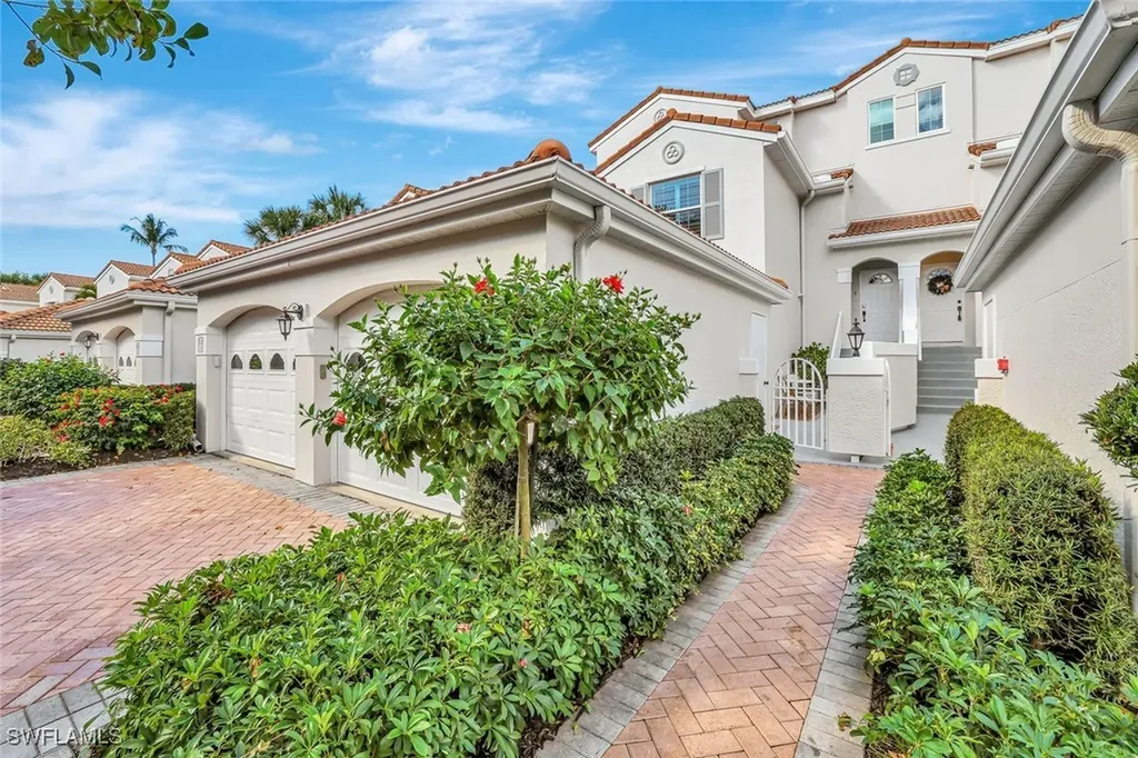 8345 Excalibur Circle Naples FL 34108
