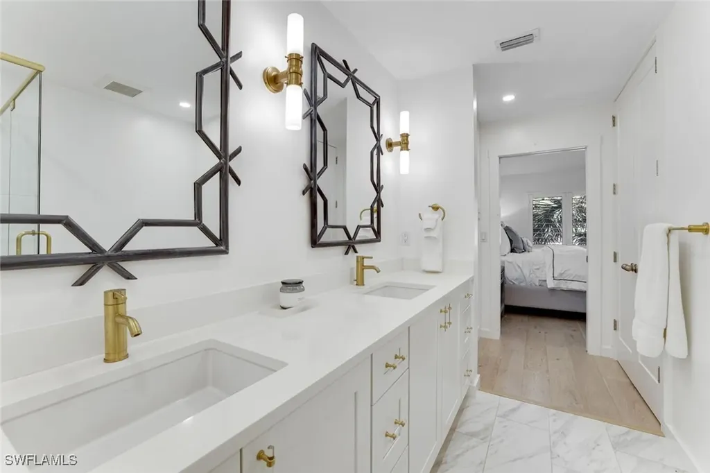 8345 Excalibur Circle Naples FL 34108