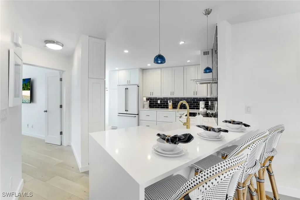 8345 Excalibur Circle Naples FL 34108