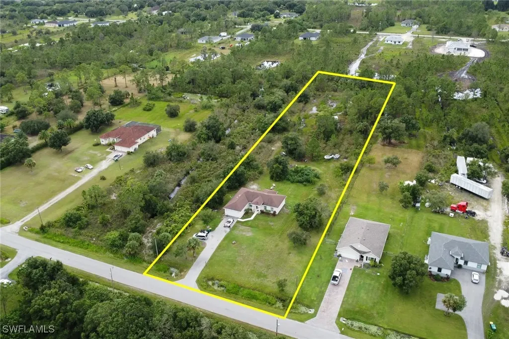 4240 62nd Avenue NE Naples FL 34120