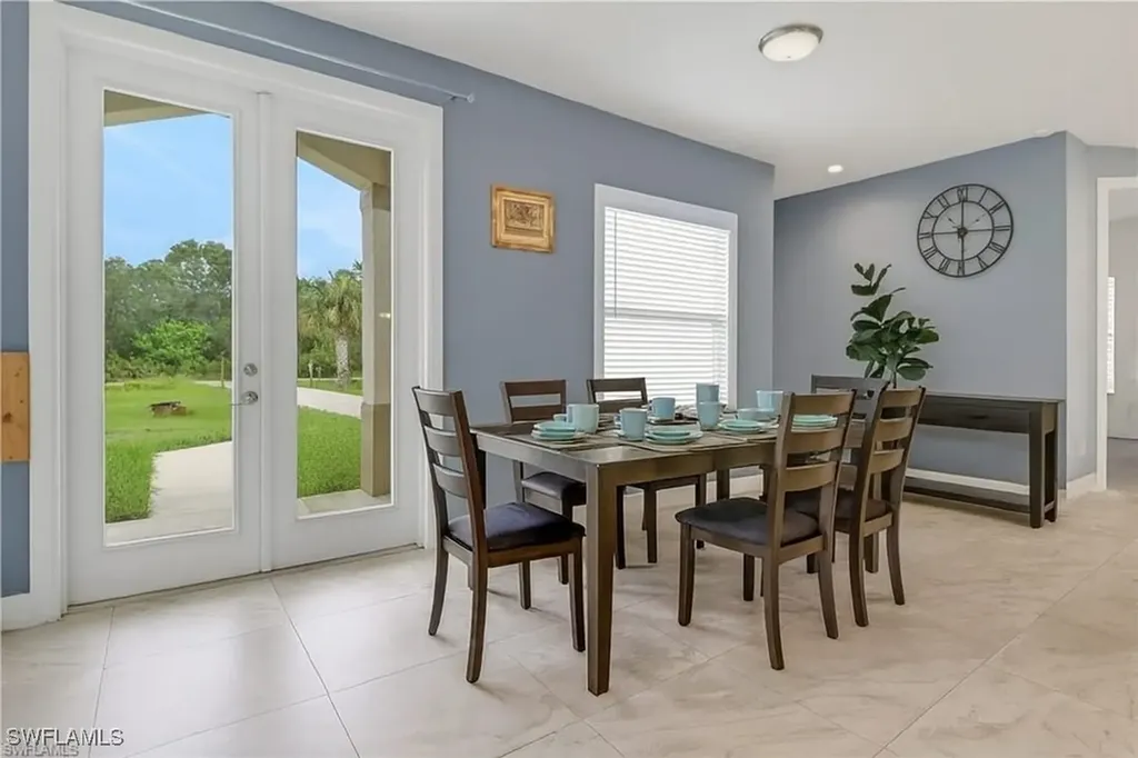 4240 62nd Avenue NE Naples FL 34120