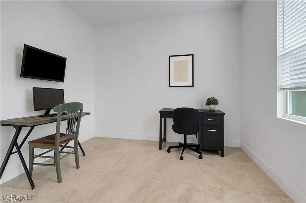 4240 62nd Avenue NE Naples FL 34120