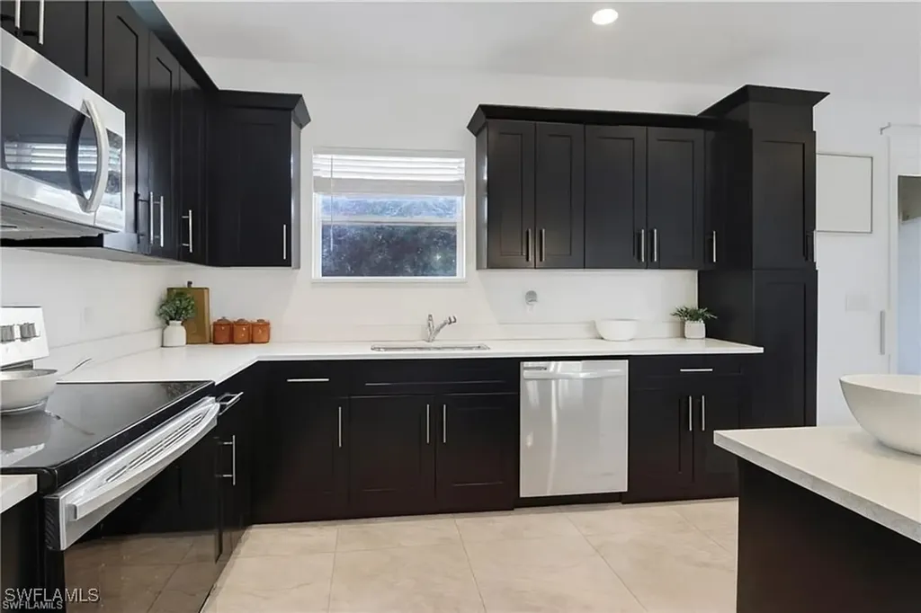 4240 62nd Avenue NE Naples FL 34120