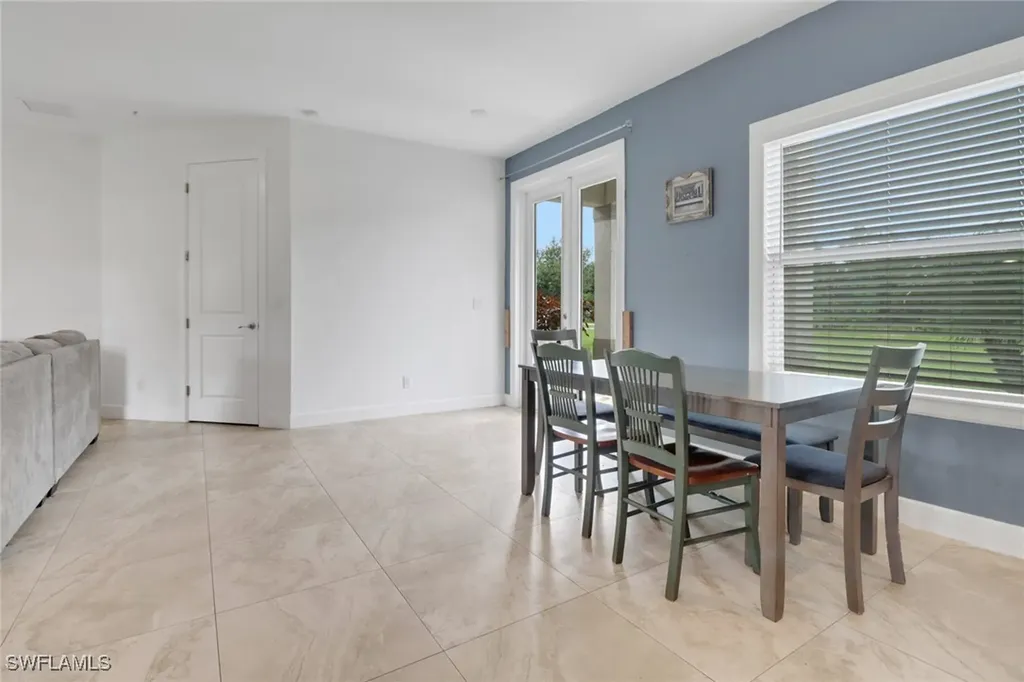 4240 62nd Avenue NE Naples FL 34120