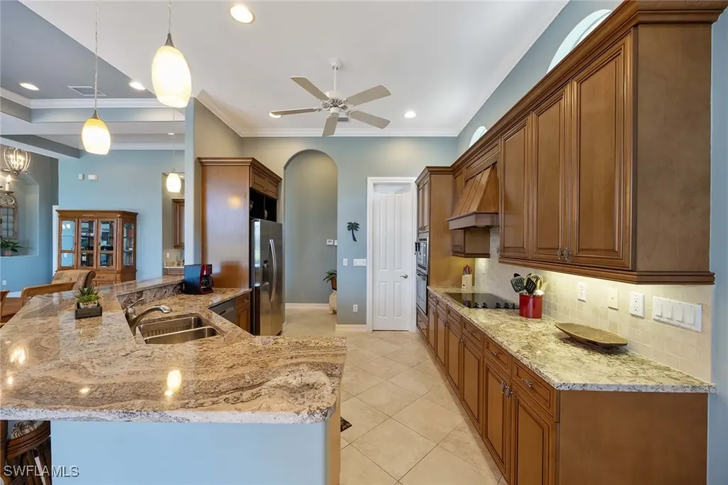 8902 Shenendoah Circle Naples FL 34113