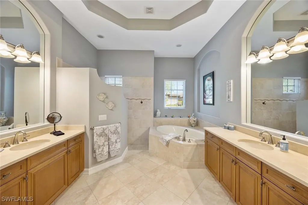8902 Shenendoah Circle Naples FL 34113