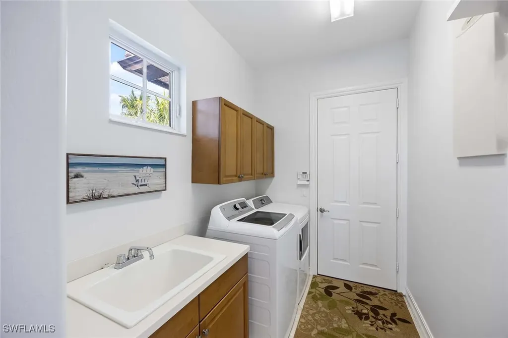 8902 Shenendoah Circle Naples FL 34113