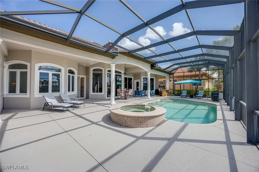 8902 Shenendoah Circle Naples FL 34113