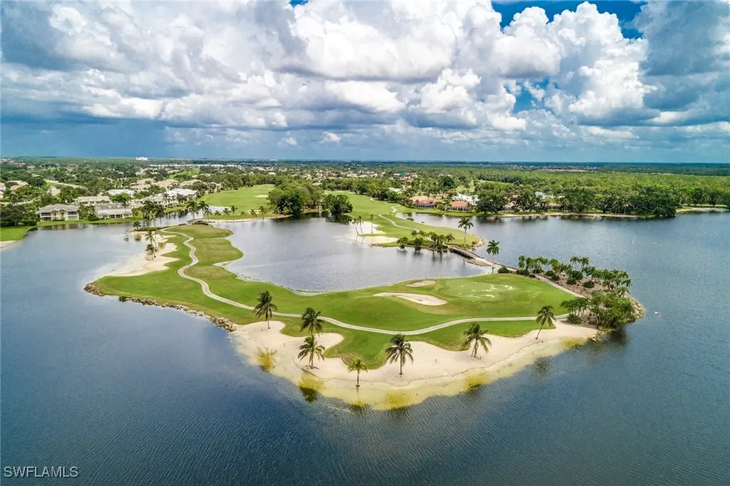 8902 Shenendoah Circle Naples FL 34113