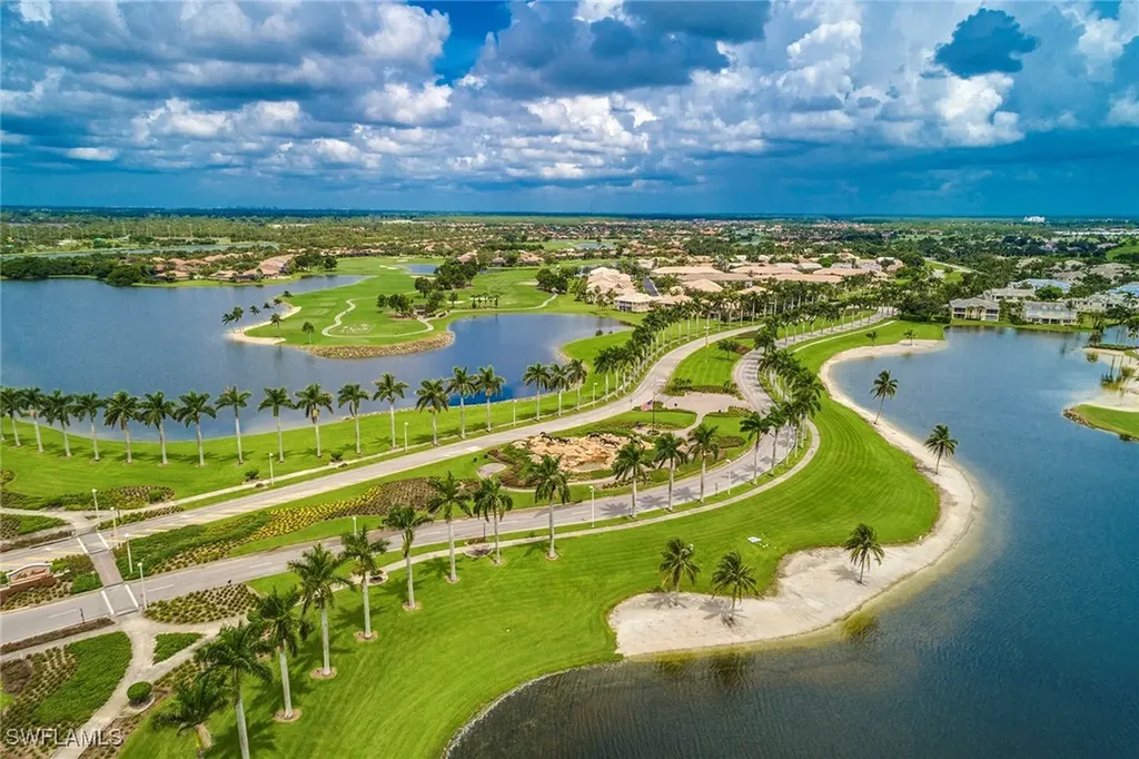 8902 Shenendoah Circle Naples FL 34113