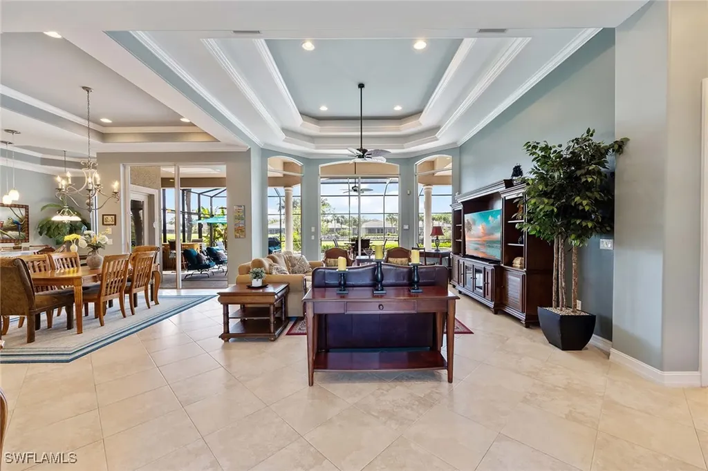 8902 Shenendoah Circle Naples FL 34113