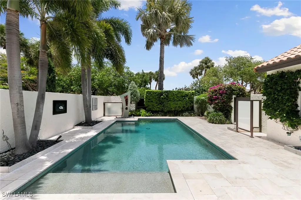 580 Tierra Mar Lane Naples FL 34108