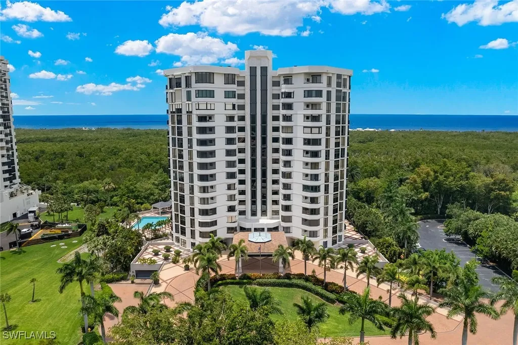 6075 Pelican Bay Boulevard Naples FL 34108