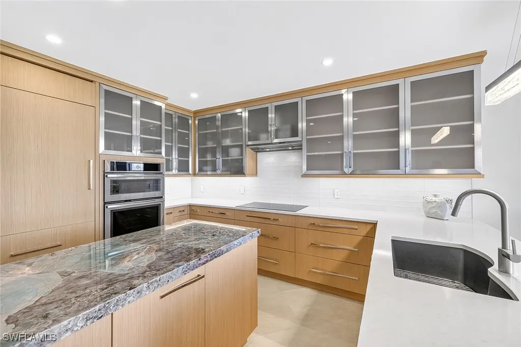 6075 Pelican Bay Boulevard Naples FL 34108