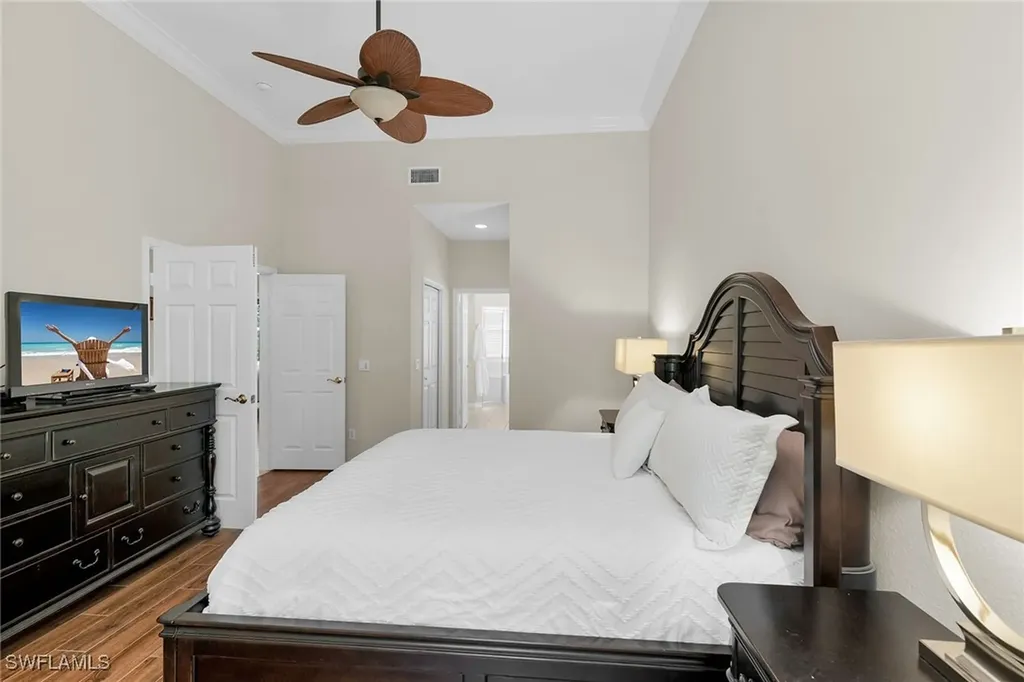8574 Pepper Tree Way Naples FL 34114