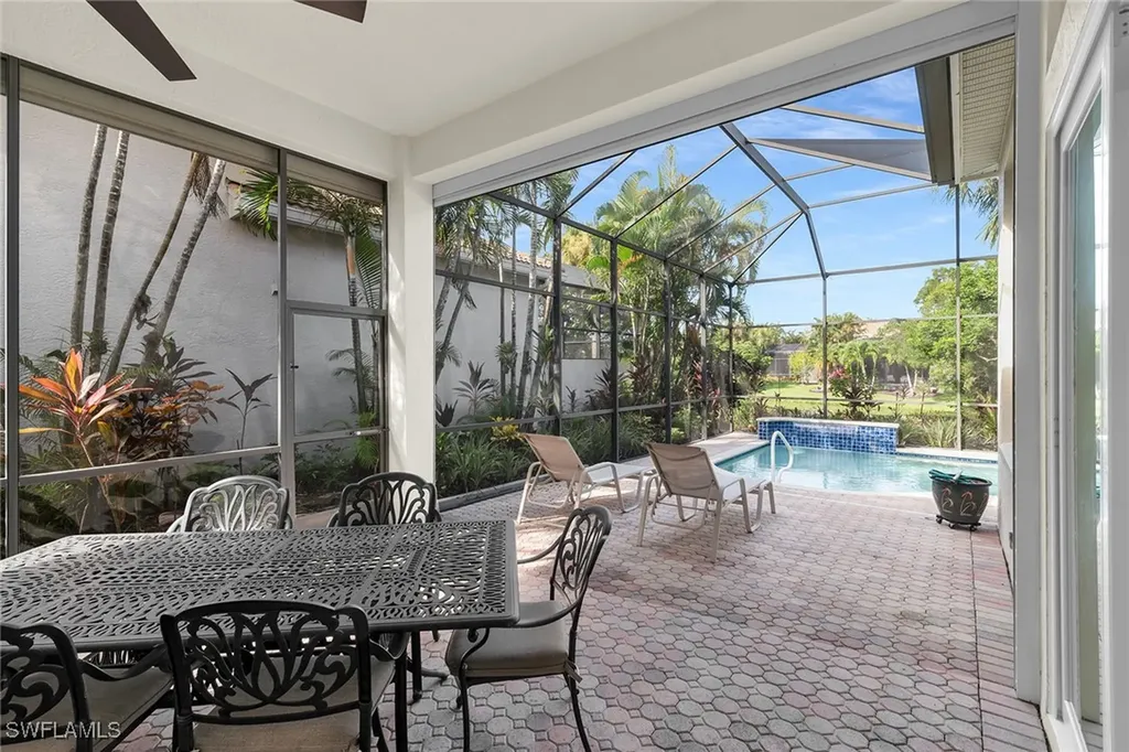 8574 Pepper Tree Way Naples FL 34114