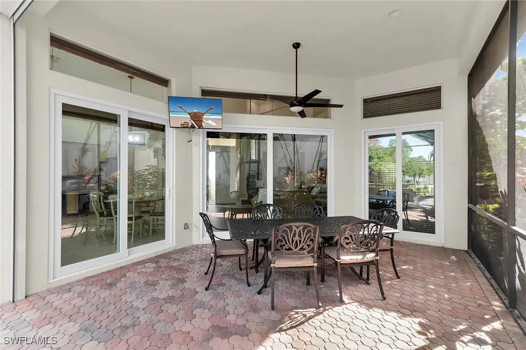 8574 Pepper Tree Way Naples FL 34114