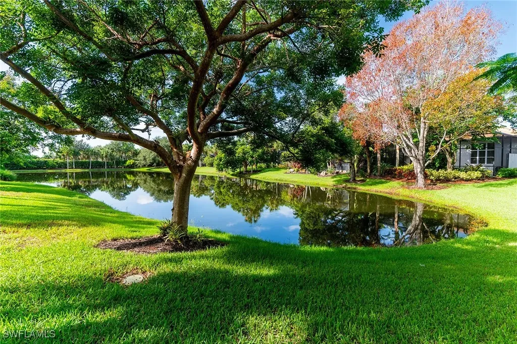 8574 Pepper Tree Way Naples FL 34114