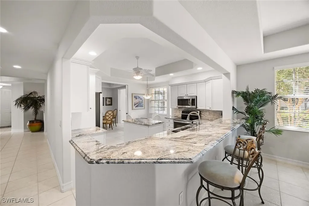 8609 Champions Point Naples FL 34113