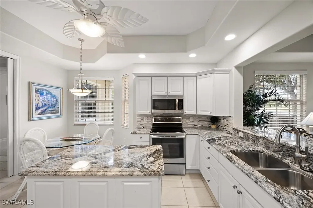 8609 Champions Point Naples FL 34113