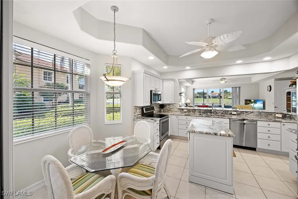 8609 Champions Point Naples FL 34113