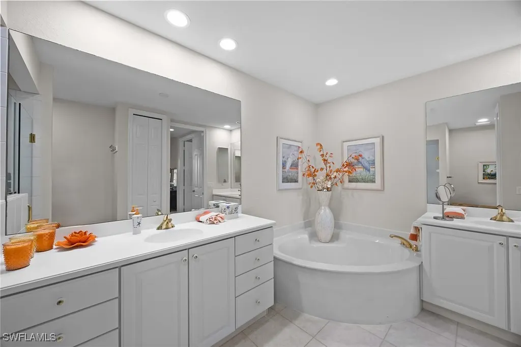 8609 Champions Point Naples FL 34113