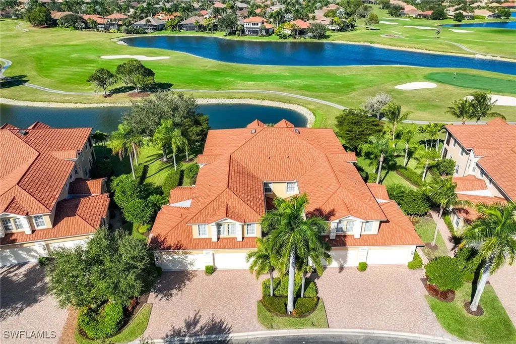 8609 Champions Point Naples FL 34113