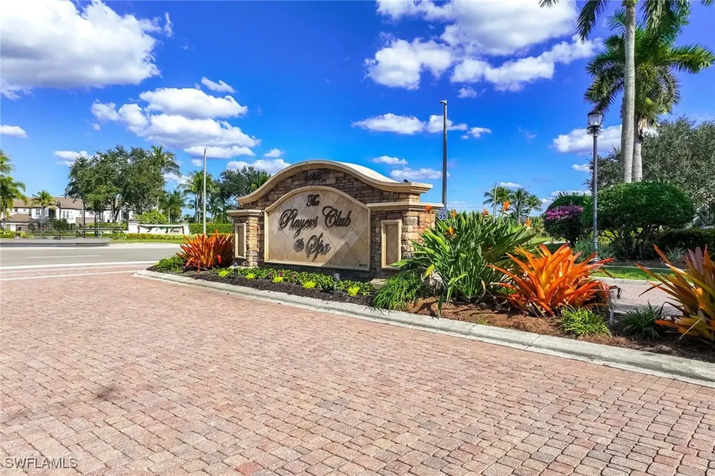 8609 Champions Point Naples FL 34113