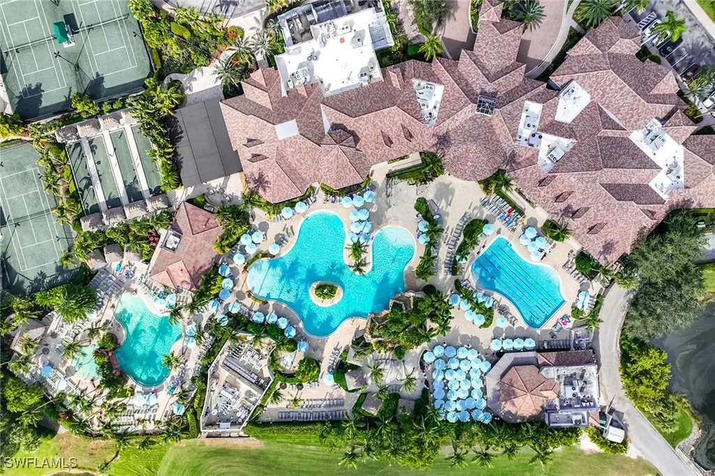 8609 Champions Point Naples FL 34113