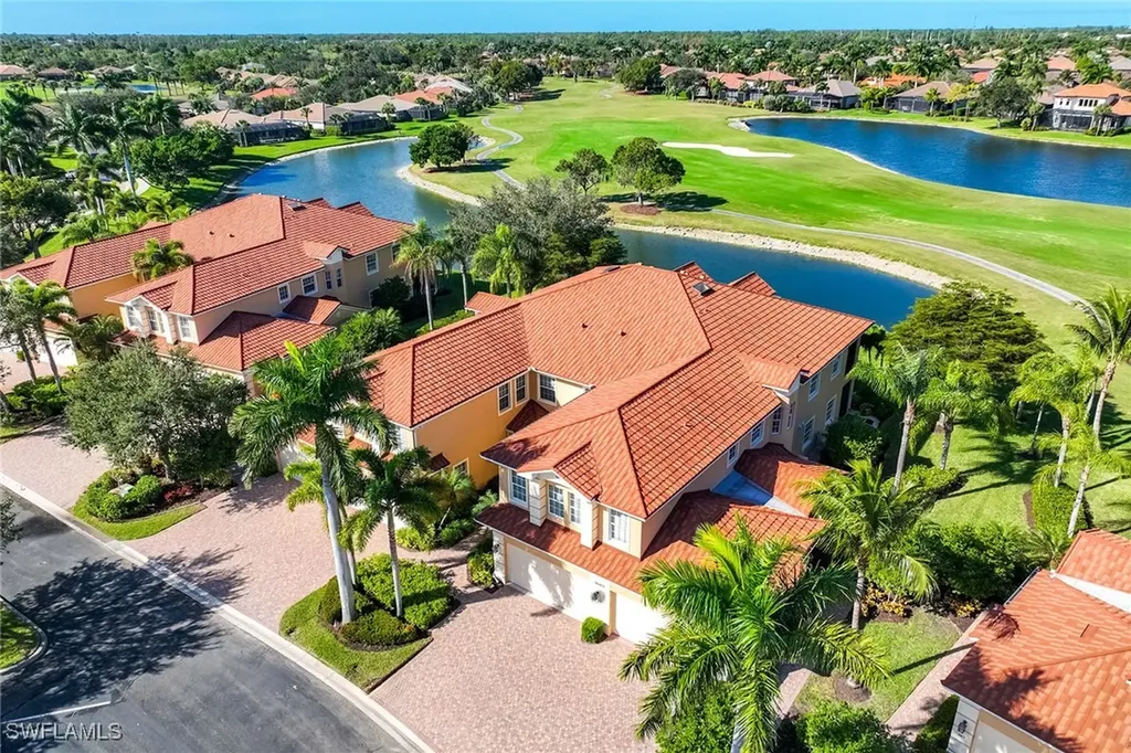 8609 Champions Point Naples FL 34113
