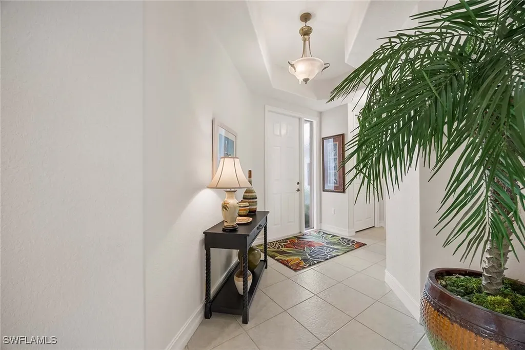 8609 Champions Point Naples FL 34113