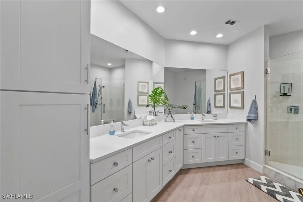 8275 Danbury Boulevard Naples FL 34120