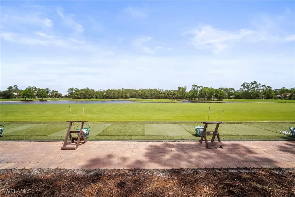 8275 Danbury Boulevard Naples FL 34120