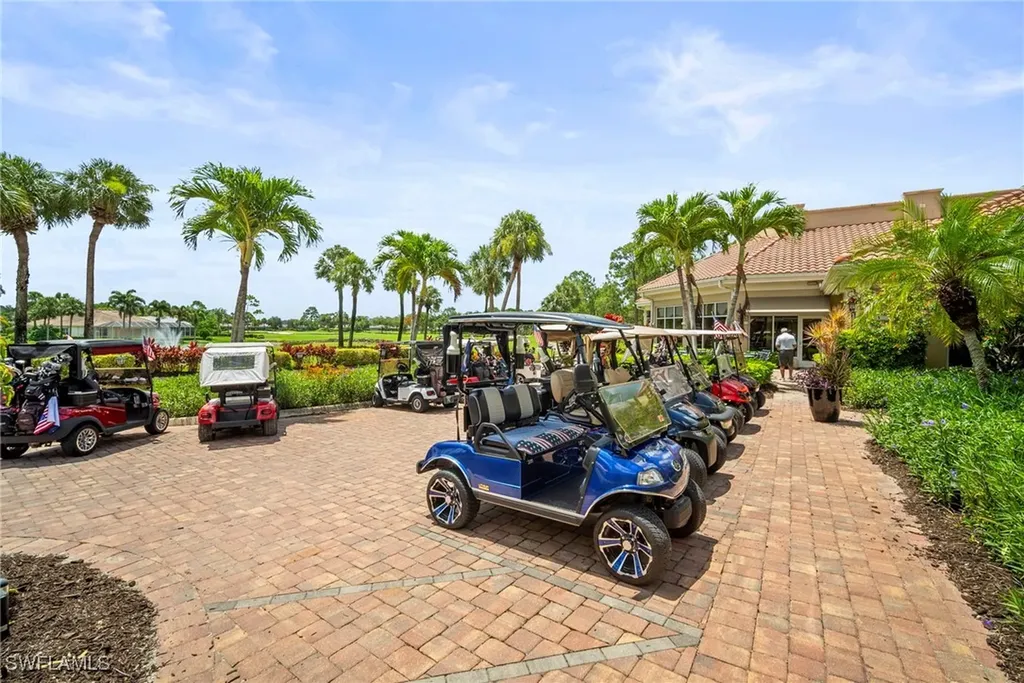 8275 Danbury Boulevard Naples FL 34120