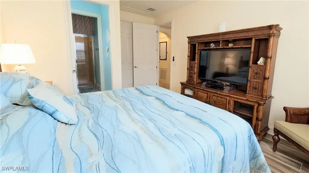 9081 Albion Lane S Naples FL 34113