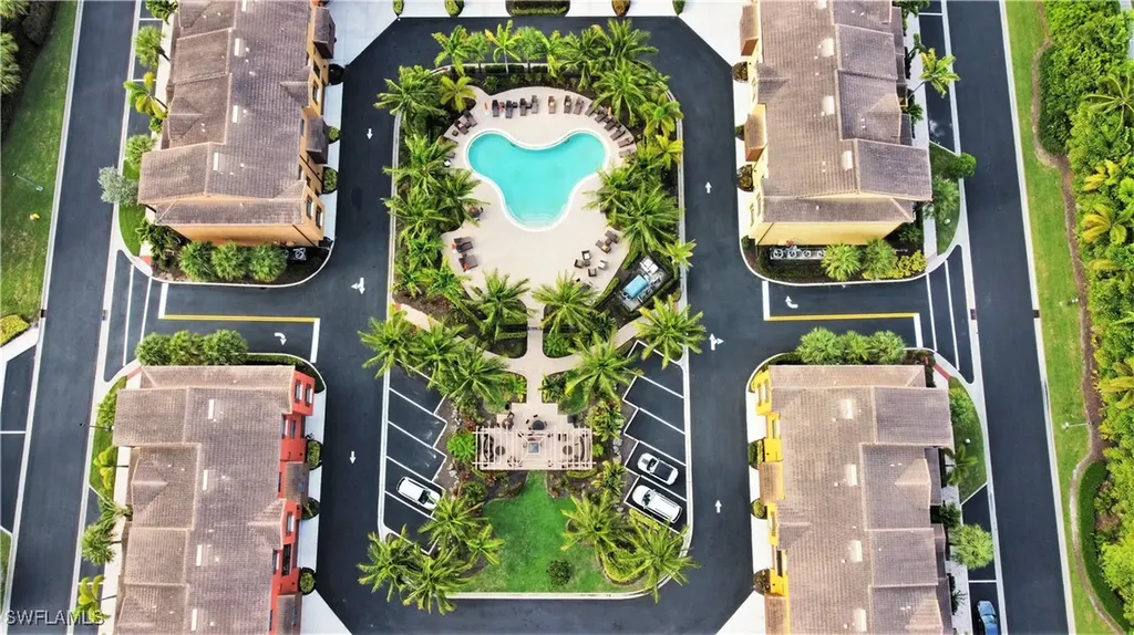 9081 Albion Lane S Naples FL 34113