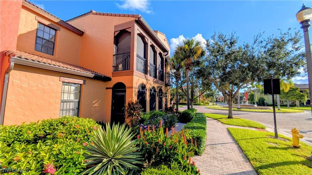 9081 Albion Lane S Naples FL 34113