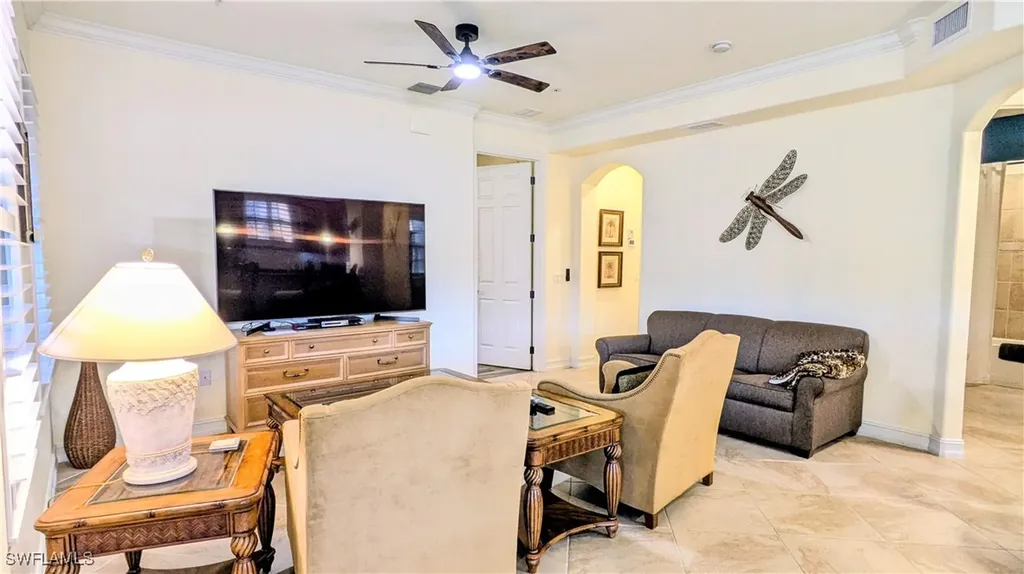 9081 Albion Lane S Naples FL 34113