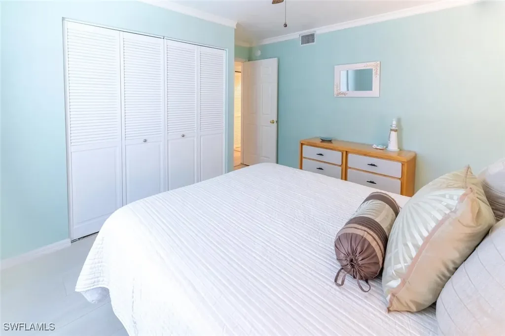 774 Wiggins Lake Drive Naples FL 34110