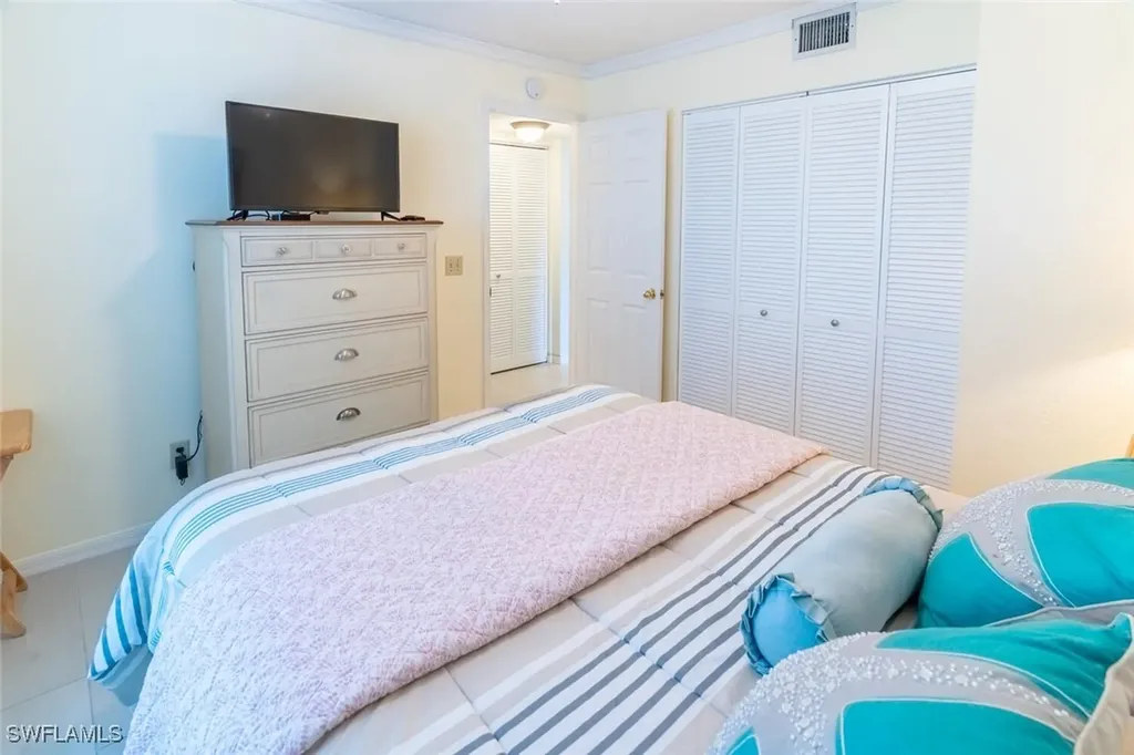 774 Wiggins Lake Drive Naples FL 34110