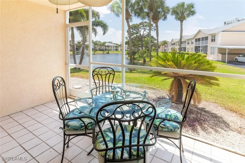774 Wiggins Lake Drive Naples FL 34110