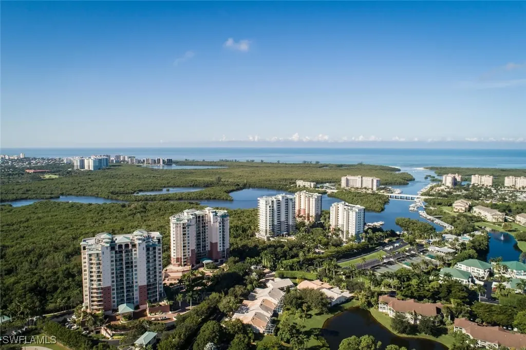 774 Wiggins Lake Drive Naples FL 34110