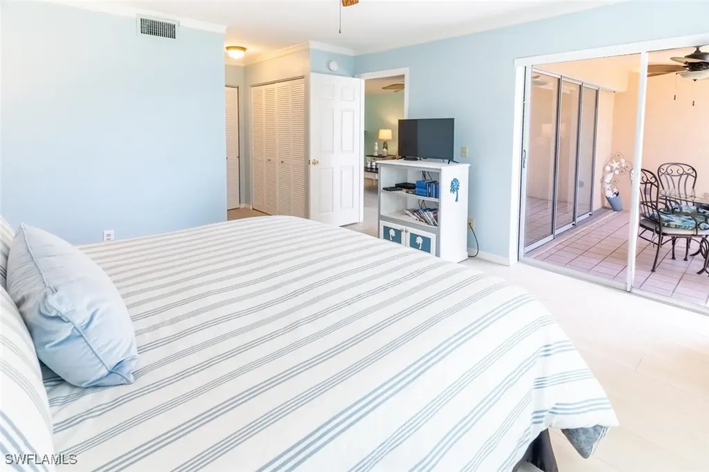 774 Wiggins Lake Drive Naples FL 34110