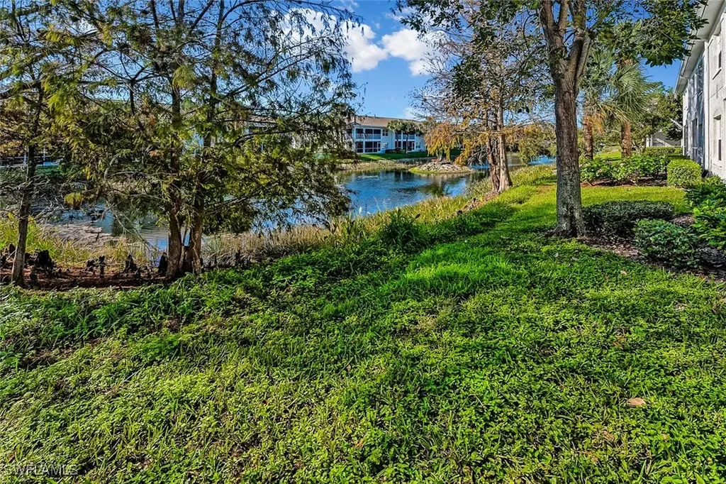 6910 Satinleaf Road N Naples FL 34109