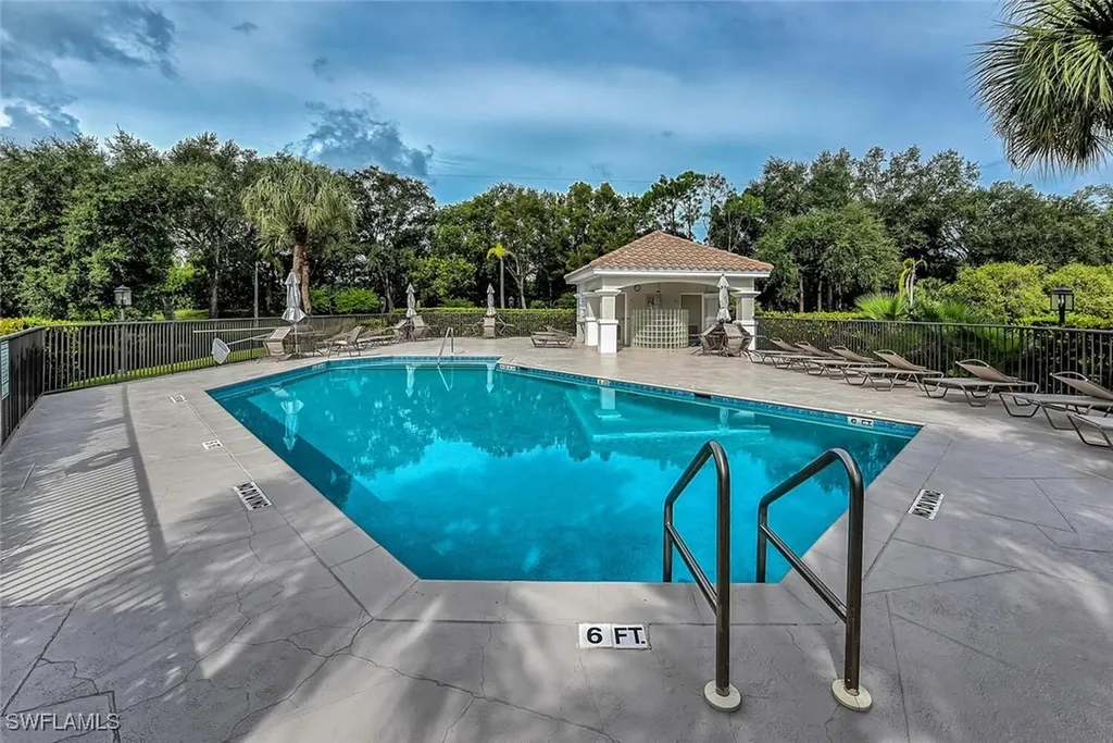 6910 Satinleaf Road N Naples FL 34109
