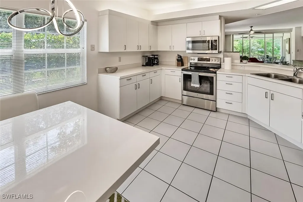 6910 Satinleaf Road N Naples FL 34109