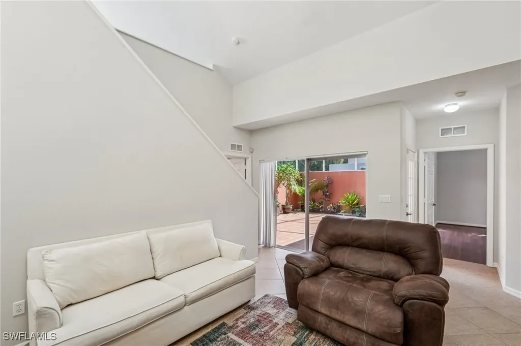 4337 Covey Circle Naples FL 34109