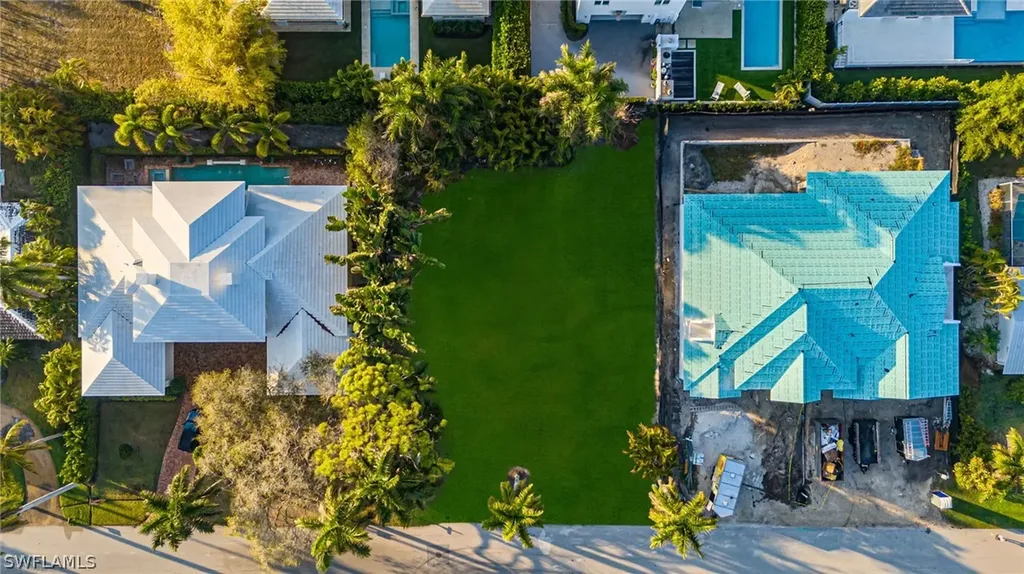 400 Wedge Drive Naples FL 34103